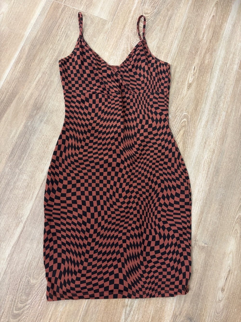 Sleeveless Checkerboard Bodycon Dress in Rust and Black